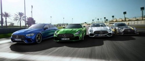 Akce "AMG Test Day Samohýl MB" v dostihovém areálu